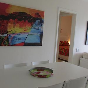 Lindo Apto No Barrabela, Todo Equipado, Com Arcondicionados Split Novos No Quarto E Na Sala, Limpissimo, Cheiroso, Novinho, Condominio Em Frente A Praia, Com Piscina Aquecida, Sauna, Quadra, Academia, Lavanderia, Salao De Beleza, Restaurantes, Mercad